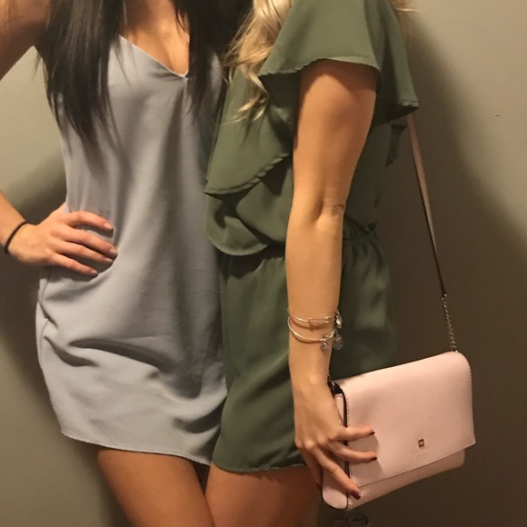 Super cute Romper - Picture 2 of 4